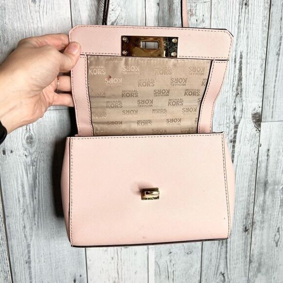 Michael Kors leather crossbody - Picture 6 of 12